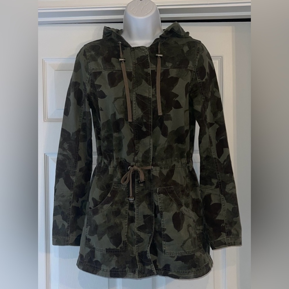 Camo jacket. Lightly worn.